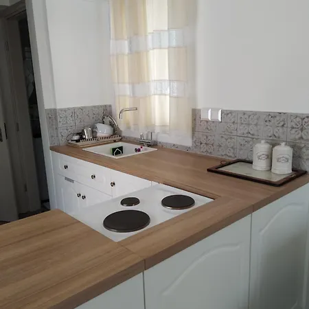 Emeraldi House Apartment Vlikhon